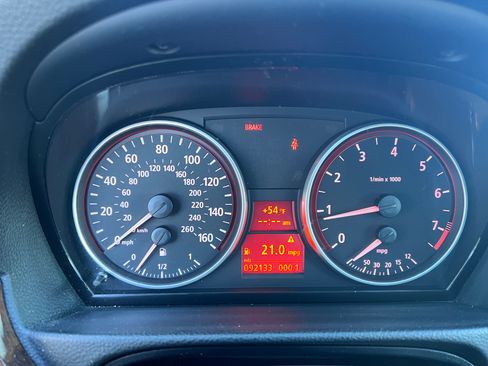 Used 2006 BMW 330i Sedan RWD image 16
