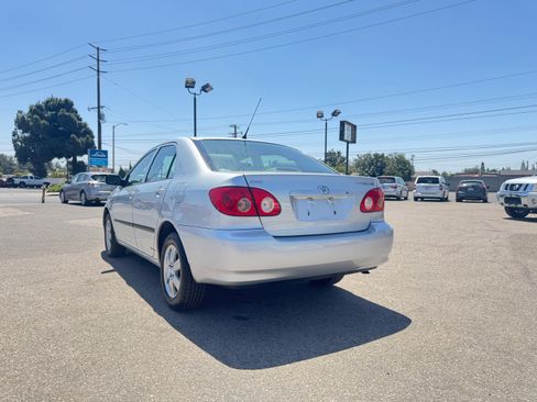 Used 2005 Toyota Corolla CE FWD image 6