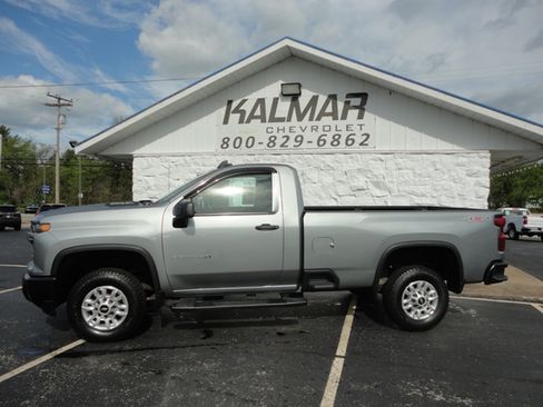 Used 2024 Chevrolet Silverado 2500 W/T image 1