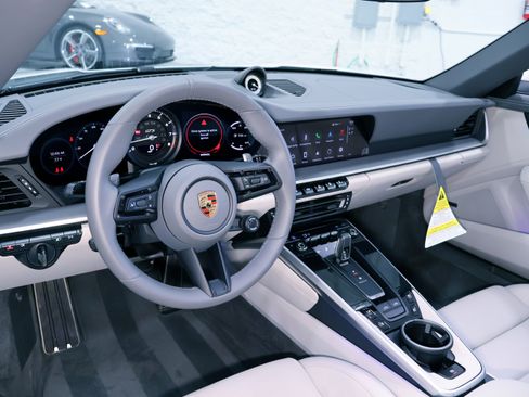 Used 2024 Porsche 911 Targa 4 GTS image 26