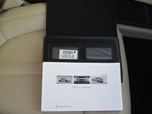 Used 2017 Lincoln MKZ Reserve image 13