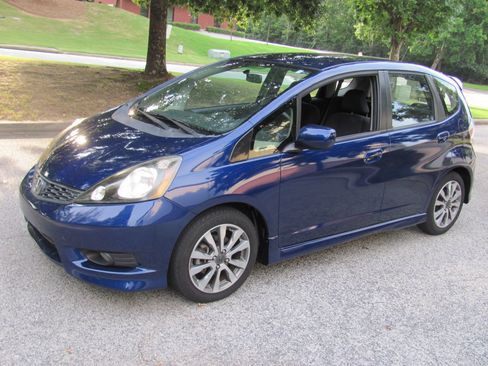 Used 2013 Honda Fit Sport image 2