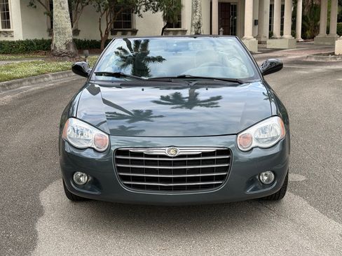 Used 2005 Chrysler Sebring Touring image 6