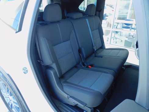 Certified 2025 GMC Acadia Elevation image 22