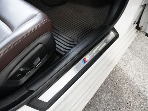 Used 2014 BMW 528i image 19