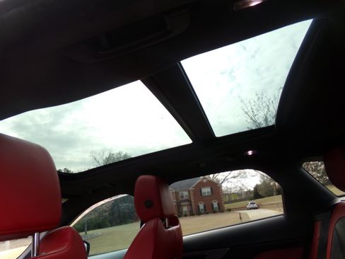 Used 2019 Jaguar F-PACE S image 16