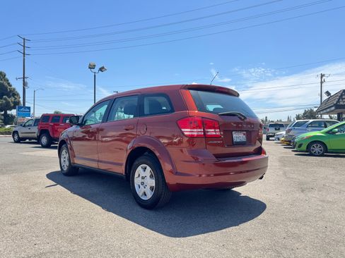 Used 2012 Dodge Journey American Value Package FWD image 5