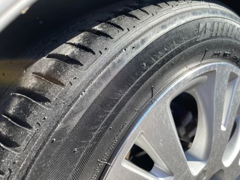 Used 2010 Toyota Avalon image 24