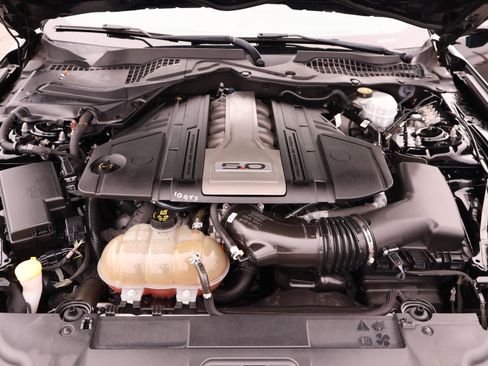 Used 2018 Ford Mustang GT image 34