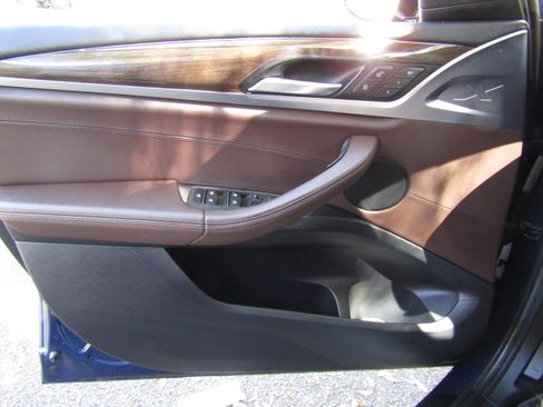 Used 2019 BMW X3 sDrive30i image 16