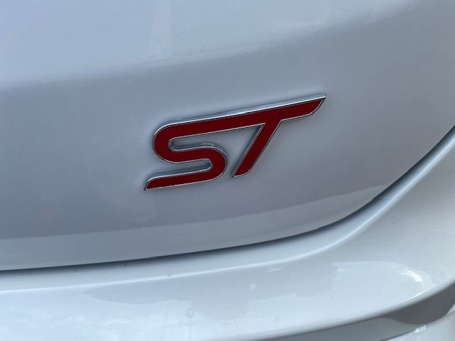 Used 2022 Ford Edge AWD ST image 9