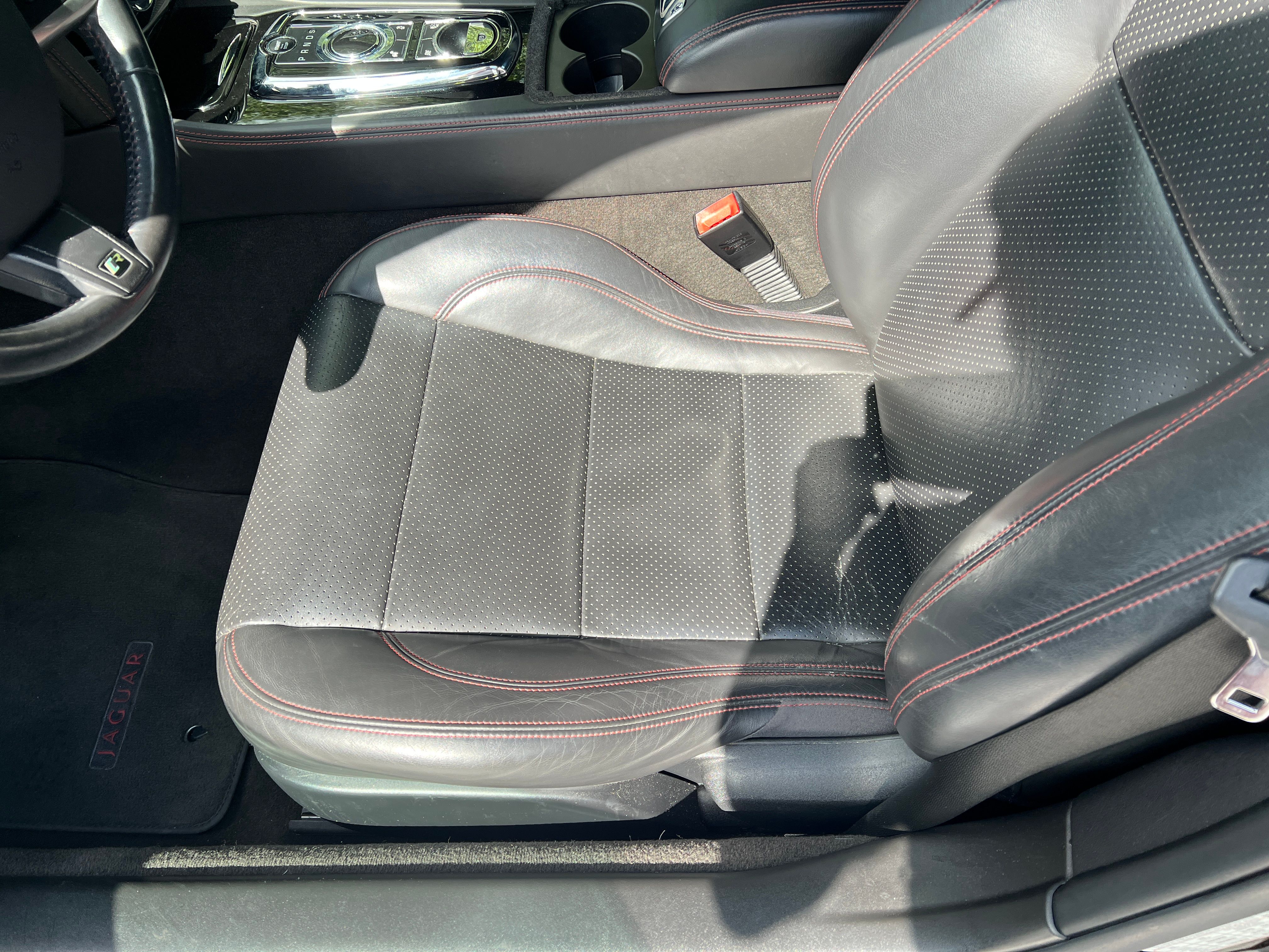 Used 2013 Jaguar XK R Coupe RWD image 10