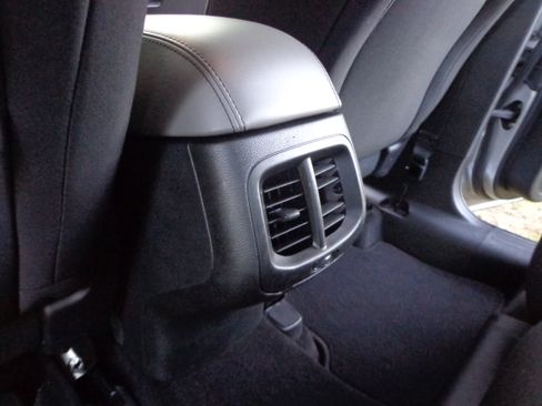 Used 2014 Jeep Cherokee Sport image 13