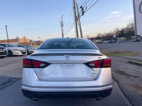 Used 2022 Nissan Altima 2.5 SR image 4
