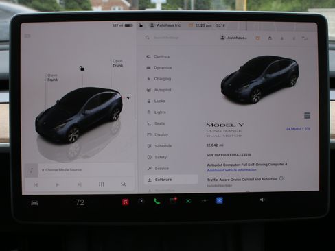 Used 2024 Tesla Model Y AWD image 6