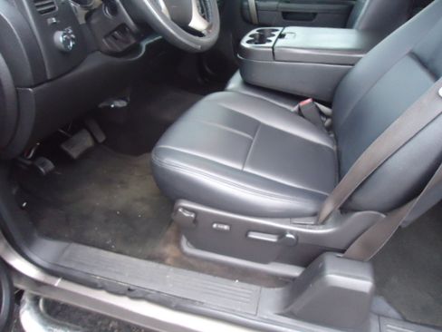 Used 2013 Chevrolet Silverado 1500 Z71 image 11