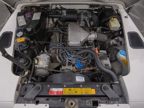 Used 1993 Land Rover Defender 110 image 20