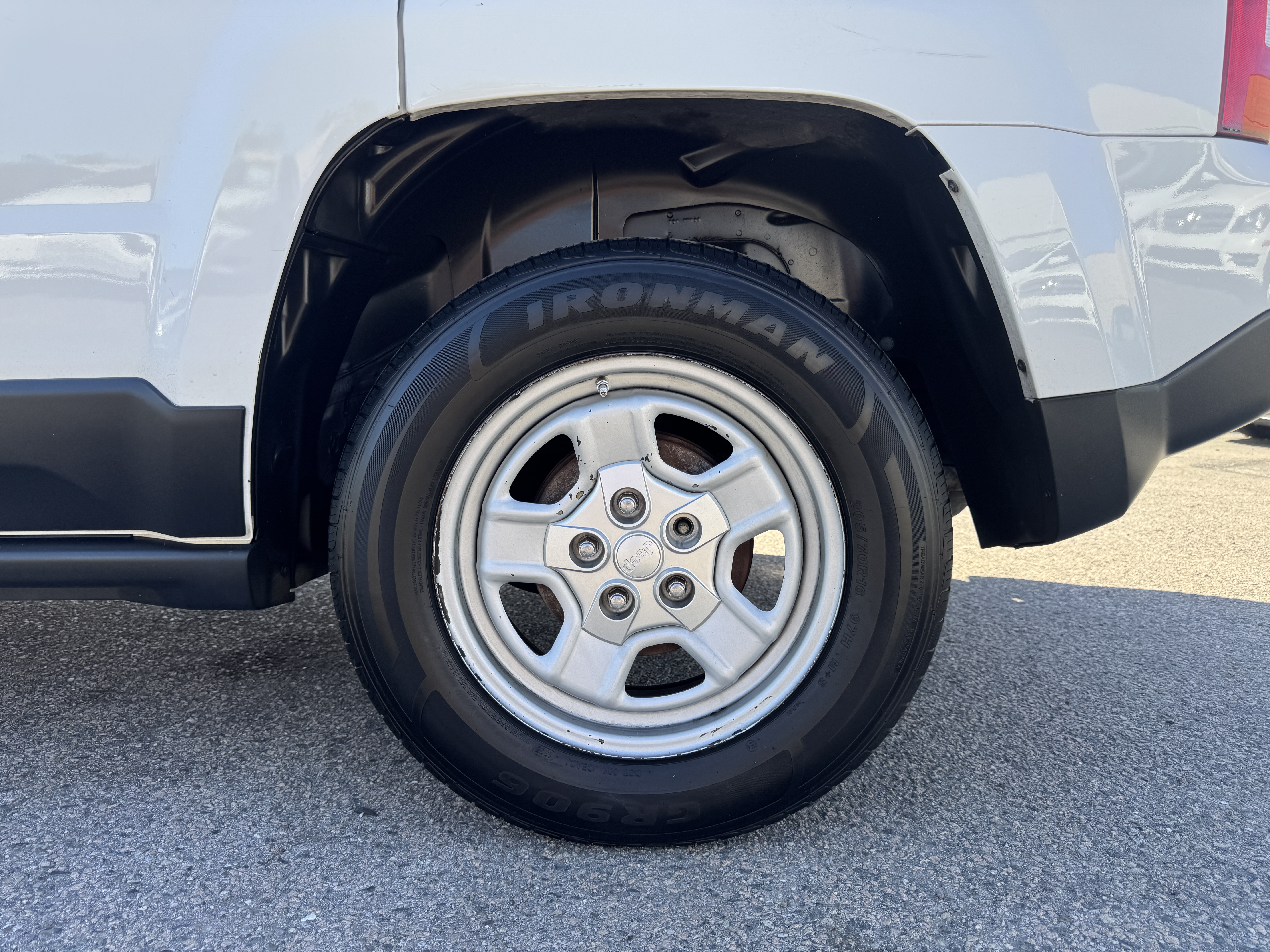 Used 2011 Jeep Patriot 2WD image 15