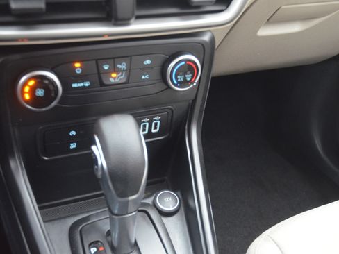 Used 2021 Ford EcoSport S image 20