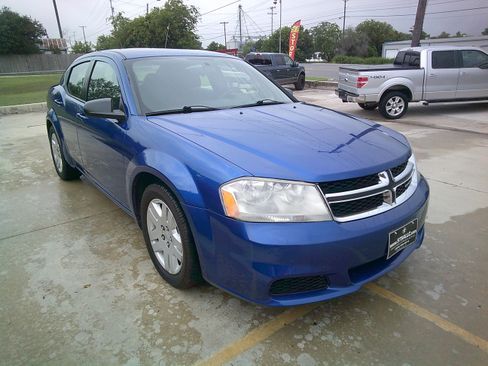Used 2014 Dodge Avenger SE FWD image 5