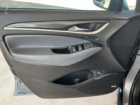 Used 2019 Buick Enclave Premium AWD/4WD image 16