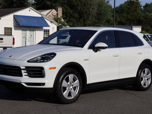 Used 2019 Porsche Cayenne E-Hybrid AWD/4WD image 6