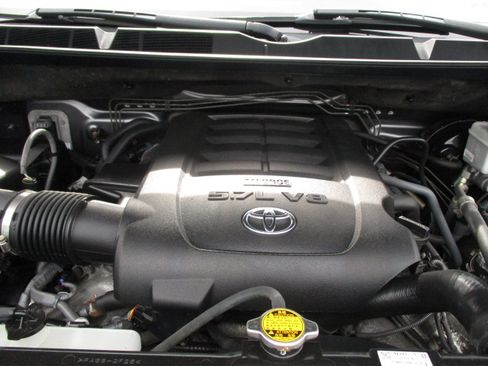 Used 2017 Toyota Tundra SR5 image 61