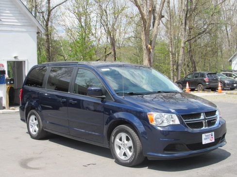 Used 2012 Dodge Grand Caravan SXT FWD image 10