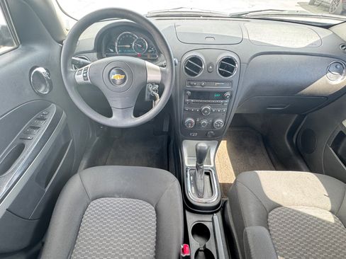 Used 2011 Chevrolet HHR LT image 22