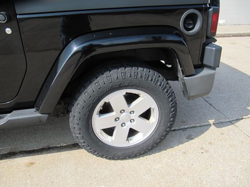 Used 2008 Jeep Wrangler Unlimited Sahara image 5