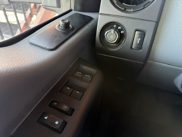 Used 2015 Ford F250 4x4 Crew Cab Super Duty image 15