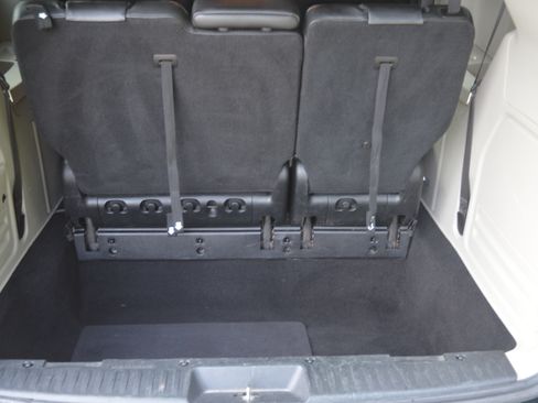 Used 2019 Dodge Grand Caravan SXT FWD image 22