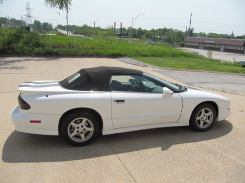 Used 1995 Pontiac Firebird Trans Am image 15