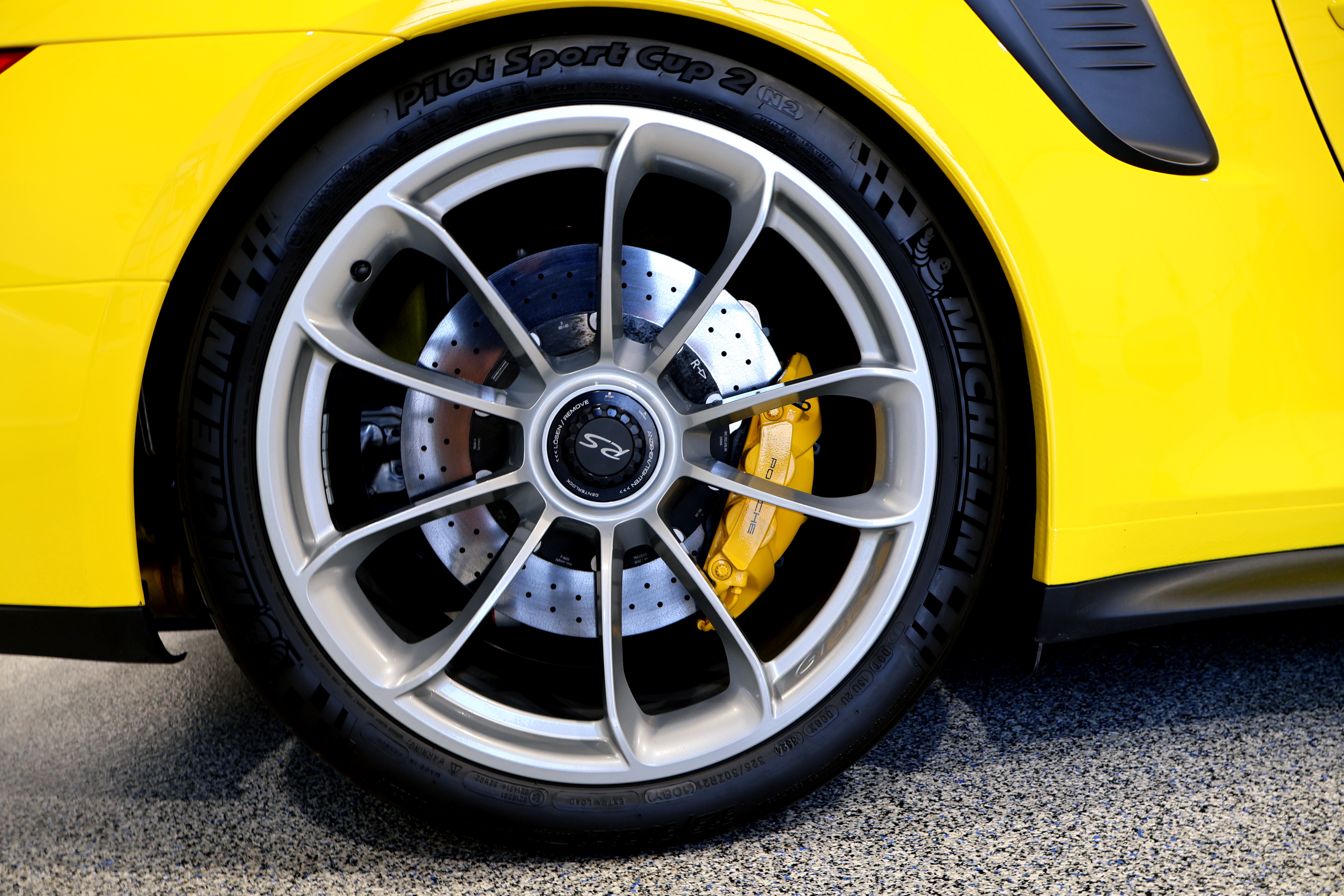 Used 2019 Porsche 911 GT3 RS RWD image 29