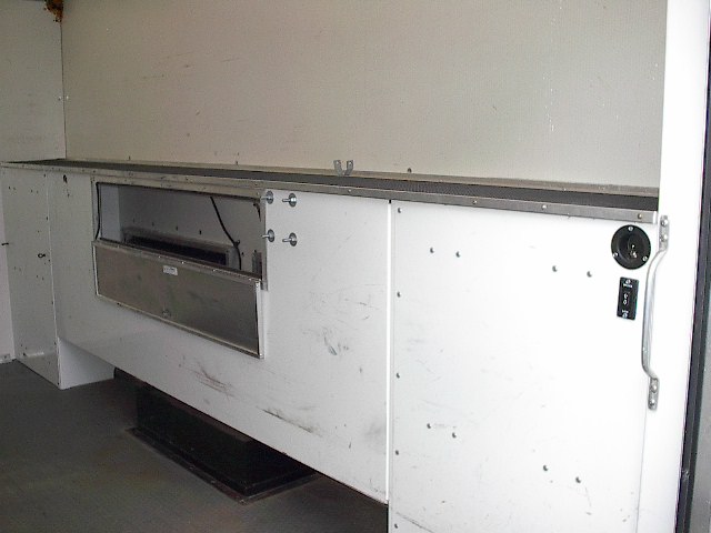 Used 2022 Chevrolet Express 3500 UNAVAIL RWD image 9