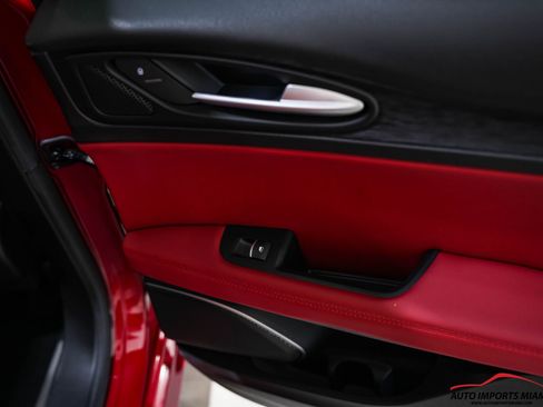 Used 2020 Alfa Romeo Stelvio Sport image 49