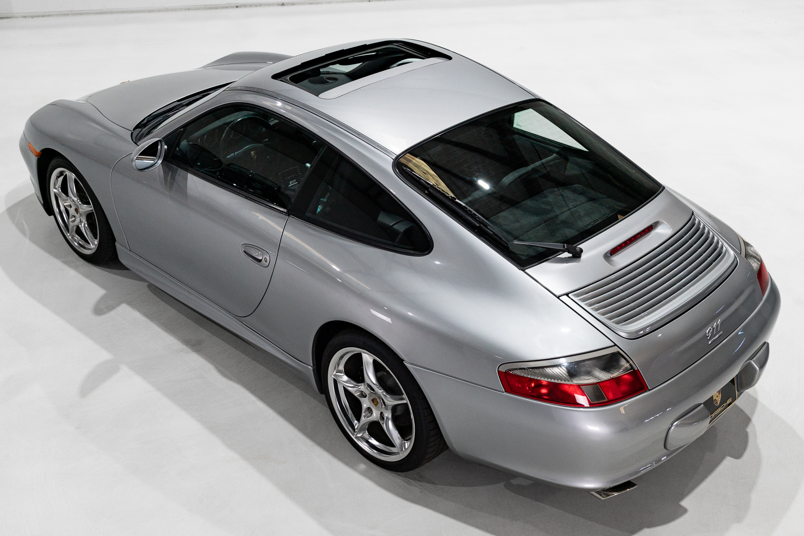 Used 2004 Porsche 911 40th Anniversary Coupe RWD image 26