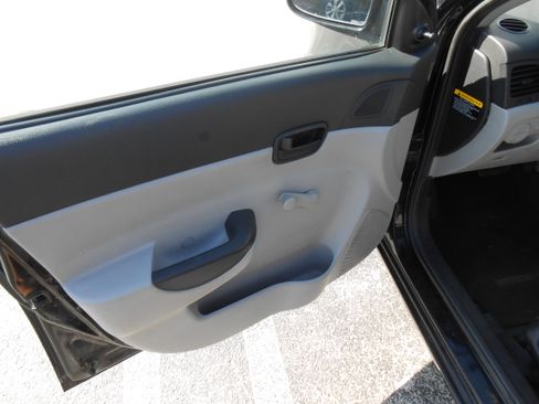 Used 2008 Hyundai Accent GL image 6