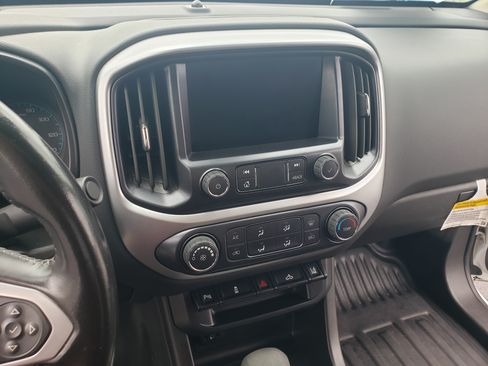 Used 2022 Chevrolet Colorado W/T image 11