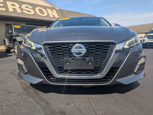 Used 2022 Nissan Altima 2.5 SV FWD image 3