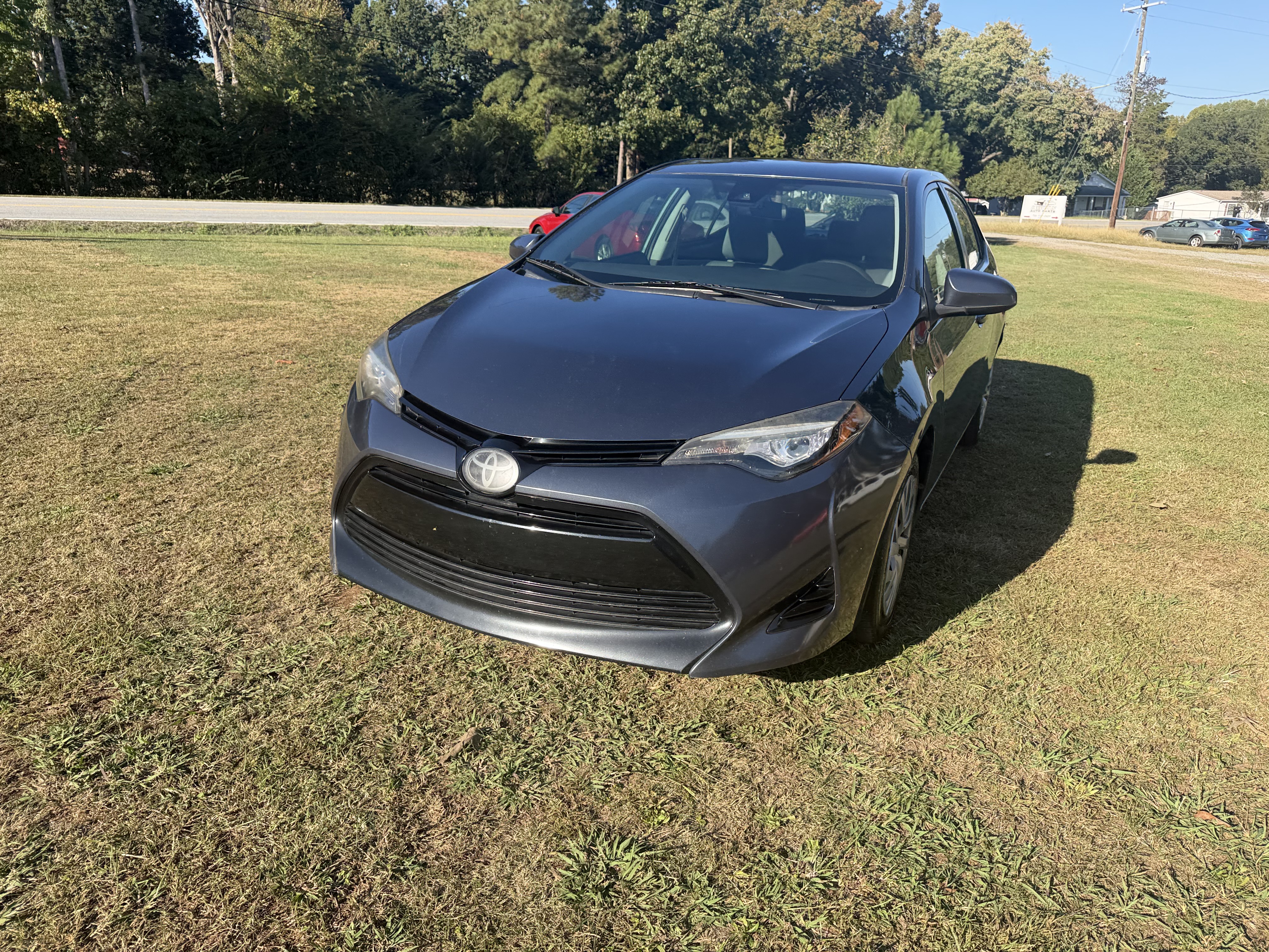 Used 2017 Toyota Corolla LE FWD image 9