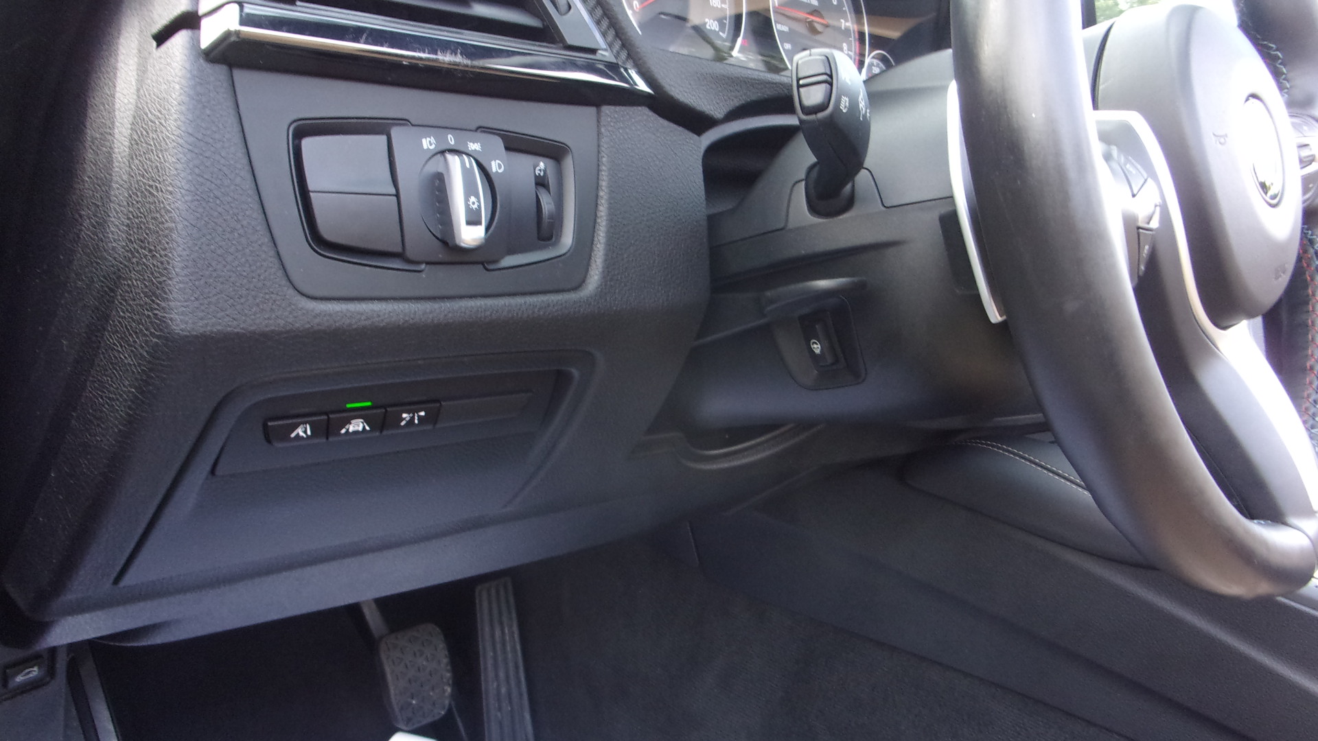 Used 2015 BMW M4 Convertible RWD image 28