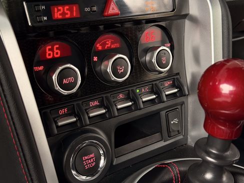 Used 2020 Toyota 86 image 12