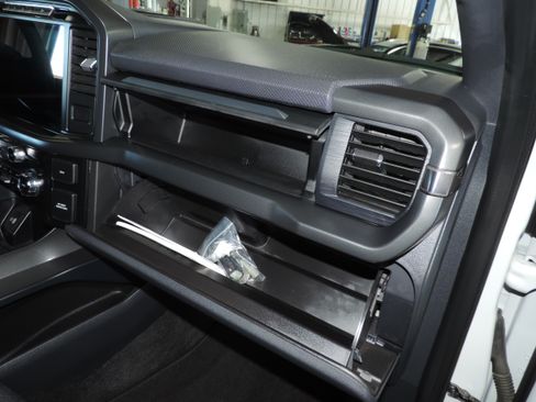 Used 2024 Ford F150 XLT AWD/4WD image 28