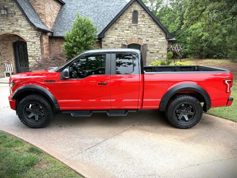 Used 2017 Ford F150 2WD SuperCab image 2