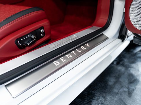 Used 2025 Bentley Continental GTC Speed image 37