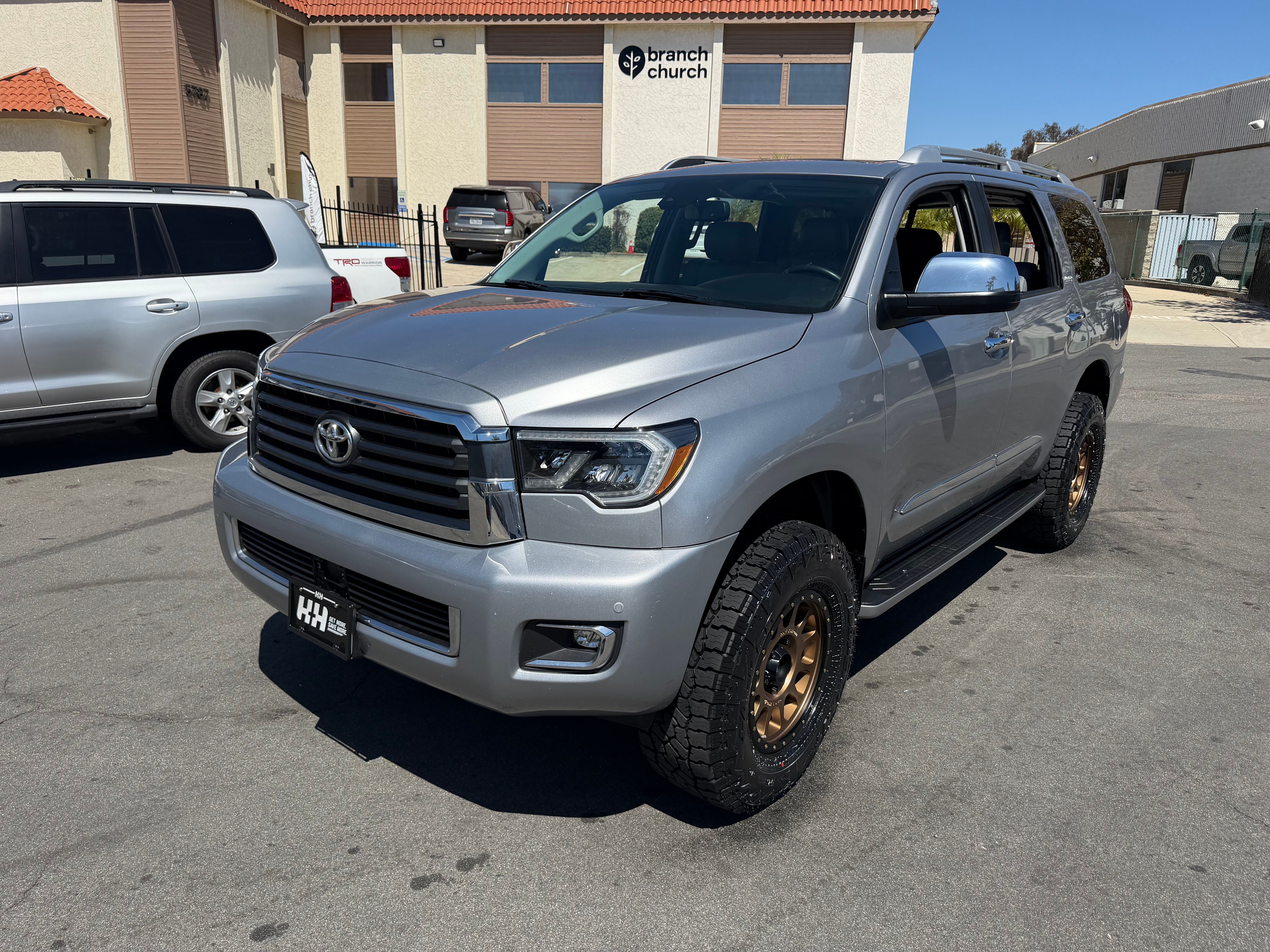 Used 2018 Toyota Sequoia Limited AWD/4WD image 3