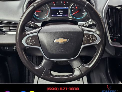 Used 2021 Chevrolet Traverse LT image 12