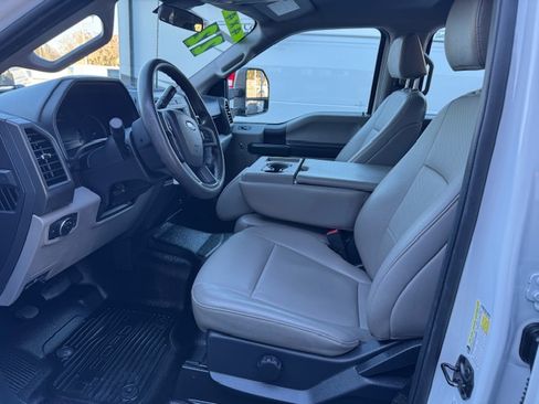 Used 2022 Ford F250 XL image 6