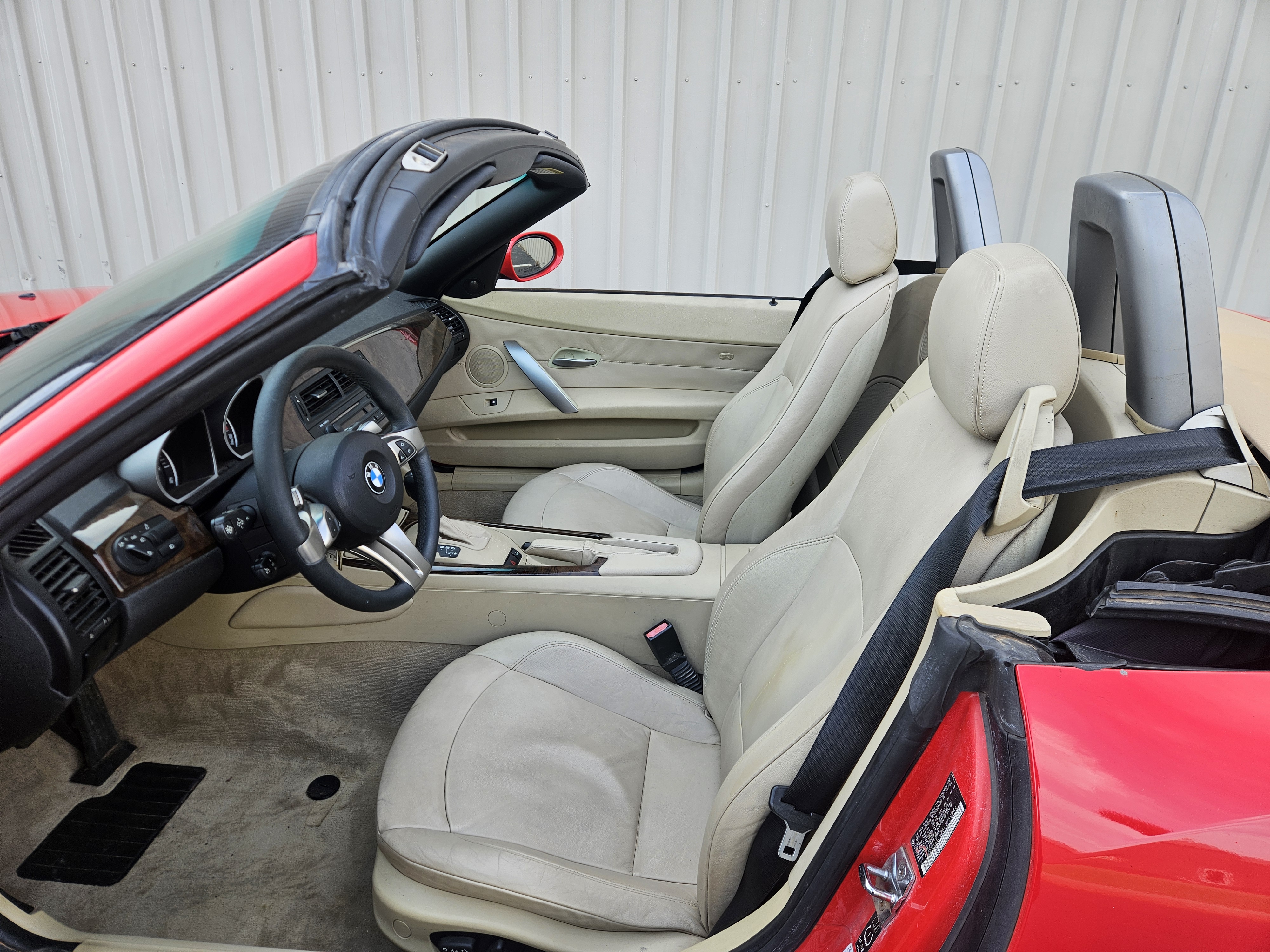 Used 2006 BMW Z4 3.0i Roadster RWD image 8
